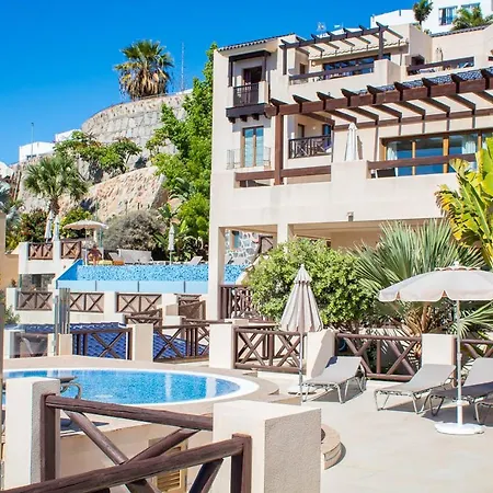 Alzado Amadores Apartment